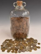 Approximately 2000 halfpennies, Victorian onwards, and a quantity of other coinage including silver