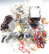 A quantity of gentlemen's bracelets ever changing love stones, leather bracelets, 600 plated