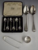 Pair of Georgian hallmarked silver table spoons, London 1804, maker Alice & George Burrows II,