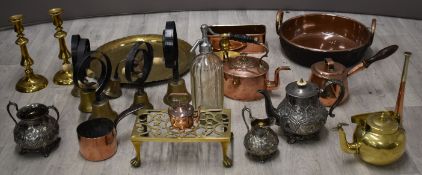 Copper, brass and plated ware including hunting horn, set of bells, Stroud Brewery siphon, copper