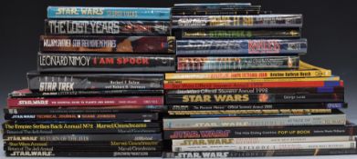 Forty Star Wars and Star Trek related books and annuals including the 1978 novelisation of Star