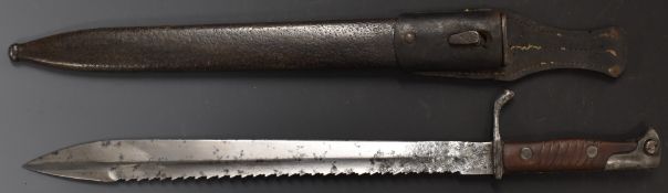 German Seitengewehr 1898/05 pattern sawback bayonet, early example without flashguard, with 39cm