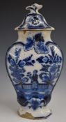 Delft 18thC covered vase decorated with a chinoiserie scene, H28cm
