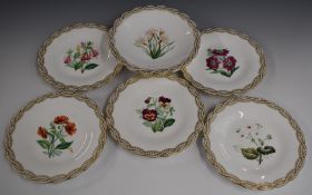 Victorian porcelain dessert service with botanical decoration, includes a tazza, diameter 23cm