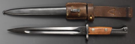 Mauser bayonet with 65765 to cross piece, 25cm fullered blade scabbard and frog. PLEASE NOTE ALL