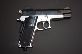 Powerline Daisy Model 93 4.5mm BB CO2 airsoft pistol, serial number 6K06214.