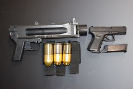 Umarex G23 6mm airsoft BB pistol with spare magazine serial number KJ0289 together with an airsoft