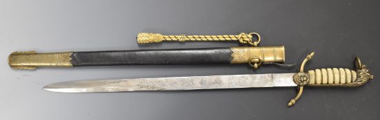 Royal Navy midshipman's dirk with brass cross piece, fouled anchor cypher, lion head pommel, 47cm