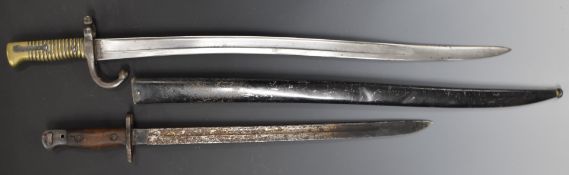 British WW1 1907 sword bayonet with cleaning hole in pommel, some clear stamps to ricasso and 41cm