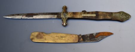 Folding dagger with 11cm blade and a 'Cold Finger' folding knife. PLEASE NOTE ALL BLADED ITEMS ARE