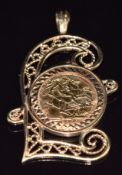 2000 gold half sovereign in 9ct gold filigree pendant mount, 9.2g