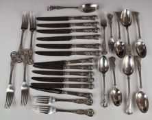 Goldsmiths & Silversmiths Co Victorian canteen of King's pattern hallmarked silver cutlery,