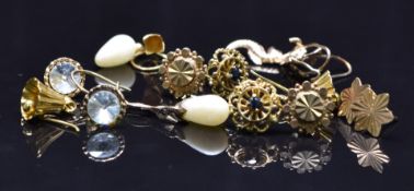 Six pairs of 9ct gold earrings including sapphire set, seahorses etc, 5.8g