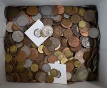 A large quantity of UK coinage including some 50p collectables