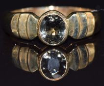 A 9k gold ring set with tourmaline, size M, 3.6g