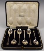 George V cased set of six hallmarked silver teaspoons, Sheffield 1924, maker Charles Boyton & Son,