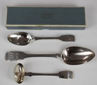 Victorian hallmarked silver fiddle pattern tablespoon, dessert spoon and ladle, London 1847, maker