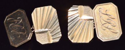 A pair of 9ct gold cufflinks, 4.7g