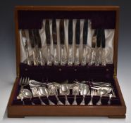 Eight place setting canteen of St. Medard silver plated cutlery, width of canteen 46cm