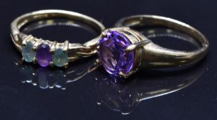 Two 9ct gold rings set with amethysts, size N, 5.6g