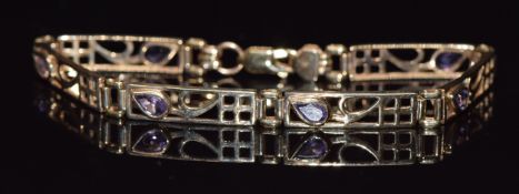 A 9ct gold bracelet set with amethysts, 9.6g