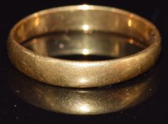 Victorian 22ct gold wedding band/ ring, size N, 1.9g