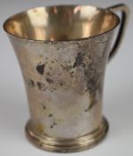 Mappin & Webb hallmarked silver small tankard or christening cup, Sheffield 1942, height 7cm, weight