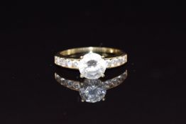 A 14k gold ring set with paste, size Q, 3.3g
