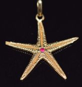 A 14k gold starfish pendant, 2.3g