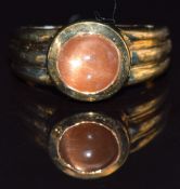 A 9k gold ring set with sunstone, size N, 4.1g