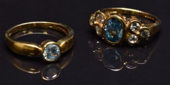 Two 9ct gold rings set with topaz and quartz, size M, 6g