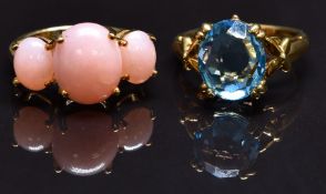 Two 9ct gold rings set with quartz and topaz, size M, 10.1g