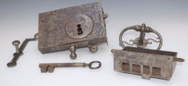 17th/18thC steel door furniture including a lock with key, 19 x 21cm, latch and knocker