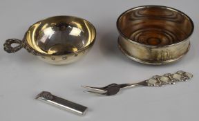 Feature hallmarked tastevin with double snake handle, London 1977, maker John Henry Odell, length