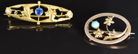 Two c1910 9ct gold brooches, 4.3g