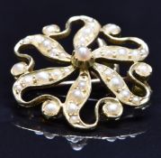 Edwardian 15ct gold brooch set with seed pearls, 5g