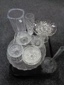 A tray of crystal, comport,