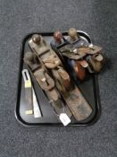 Four vintage woodworking planes including Record,