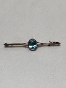 A yellow gold aquamarine brooch