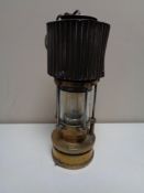 A Patterson type HCP miner's lamp