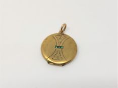 An antique gold locket CONDITION REPORT: Apparently unmarked. 5.