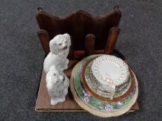 A tray of canteen of steak knives,