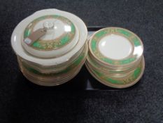 A tray of twenty two pieces of Midwinter Rockwood dinner ware