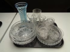 A tray of 20th century glass ware to include dessert bowls, fruit bowls,
