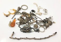 A quantity of silver and yellow metal jewellery including a pair of crystal cuff links