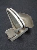 A set of Avery Berkel enamelled grocer's scales