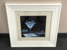 A contemporary cocktail picture with glitter decoration