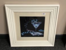 A contemporary cocktail picture with glitter decoration