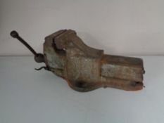 A 20th century cast iron Parkinson's bench vice.