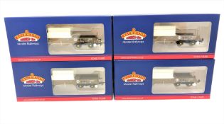 Bachmann : 38-345A FNA Nuclear Flask Wagon Flat Floor 550009, boxed.